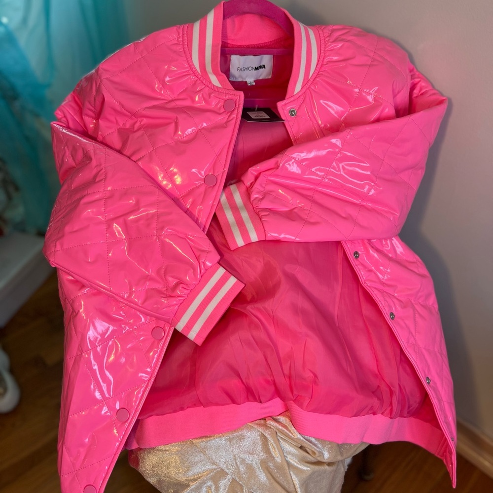Fashion Nova Glossy Pink Jacket
BRAND NEW! SUPER PRETTY!
BUBBLEGUM PINK! - Picture 4 of 10